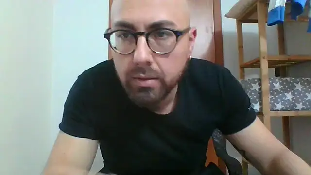 Snapshot of darione_90 chatting on January 22, 4:55 pm darione 90 online show from January 22, 4:55 pm