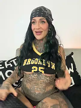 remyflux666 online show from March 22, 1:20 am