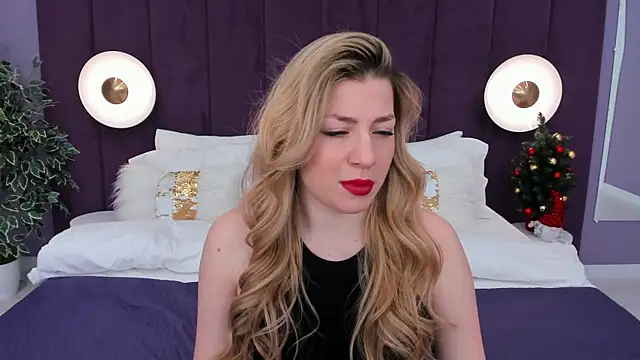 HelenaMorgan online show from January 5, 6:45 pm