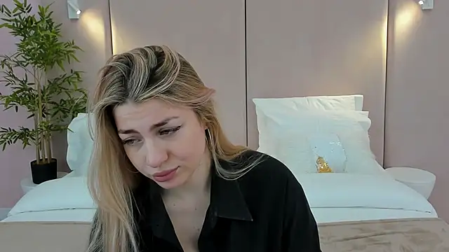 HelenaMorgan online show from February 5, 3:02 am