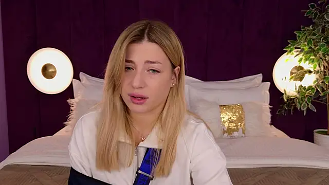 HelenaMorgan online show from October 10, 3:05 am