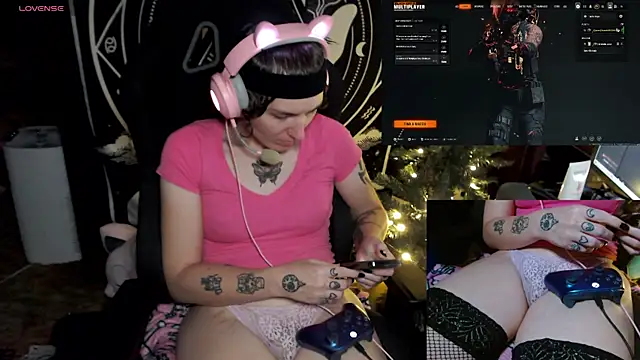 BrandiWRLD 999 online show from December 16, 11:07 pm