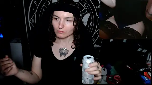 BrandiWRLD 999 online show from September 26, 6:56 pm