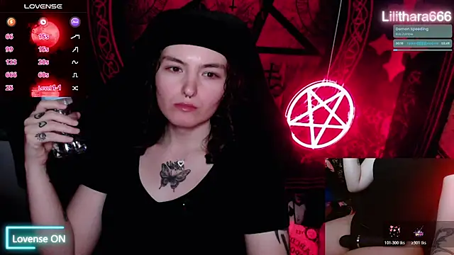 BrandiWRLD 999 online show from October 26, 8:37 pm