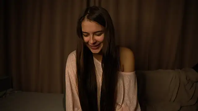 elisa moon online show from December 3, 10:57 am