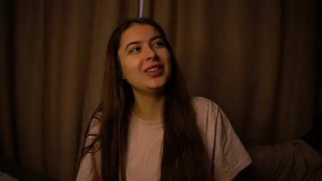 elisa moon online show from December 16, 8:52 am