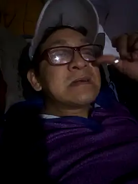 Snapshot of ardiente47 chatting on October 12, 12:42 am ardiente47 online show from October 12, 12:42 am
