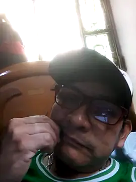Snapshot of ardiente47 chatting on October 20, 10:32 pm ardiente47 online show from October 20, 10:32 pm