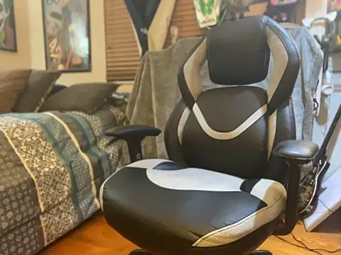 slutty guy12 online show from February 2, 11:53 pm