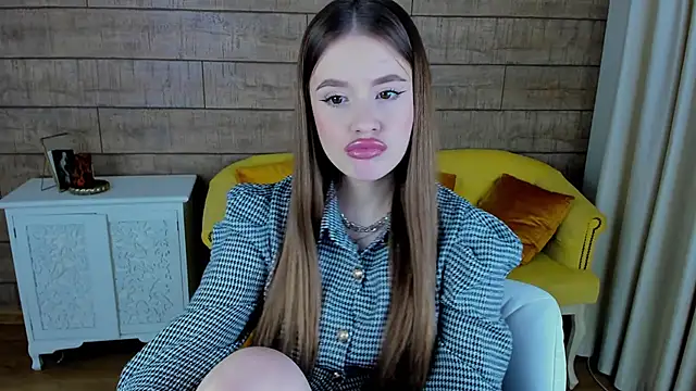 MilanaBalmain online show from January 21, 7:26 am