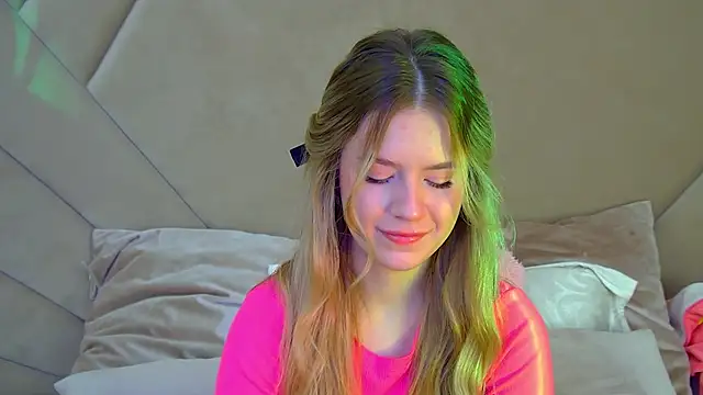 MilanaBalmain online show from October 13, 4:12 am