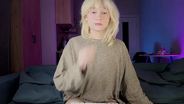 Snapshot of Gregory_Byyrd chatting on October 1, 9:21 pm Gregory Byyrd online show from October 1, 9:21 pm