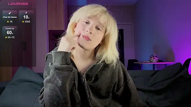 Snapshot of Gregory_Byyrd chatting on October 9, 8:18 pm Gregory Byyrd online show from October 9, 8:18 pm