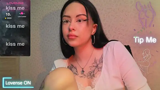 Snapshot of baby__kim chatting on May 9, 8:36 pm baby kim online show from May 9, 8:36 pm