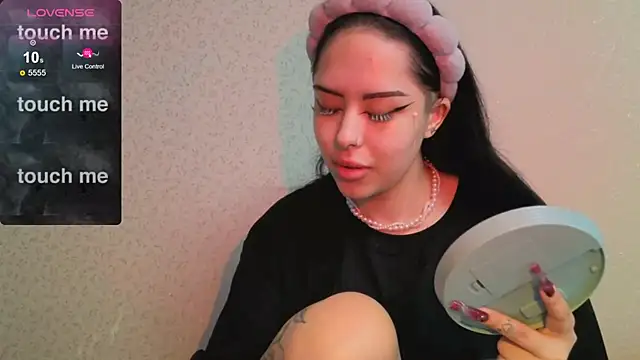 Snapshot of baby__kim chatting on May 23, 7:35 am baby kim online show from May 23, 7:35 am