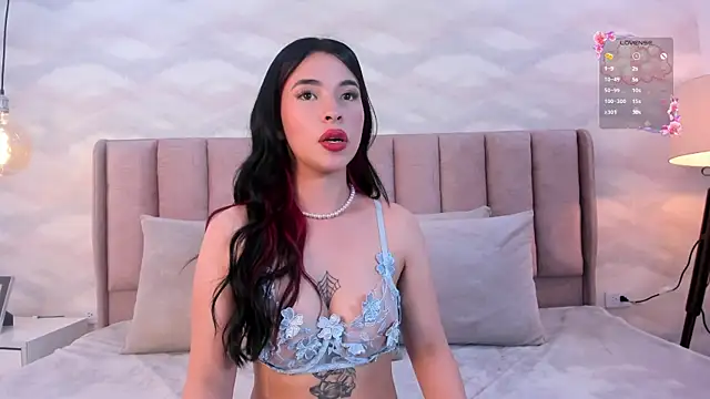 im nika  online show from December 13, 4:33 am