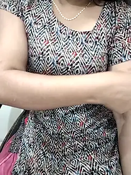 Snapshot of Tapur- chatting on October 11, 7:07 am Tapur- online show from October 11, 7:07 am