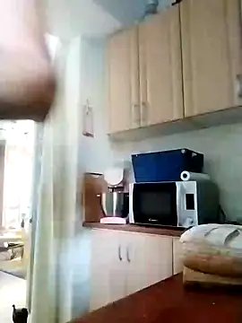 Snapshot of Lisak951 chatting on July 7, 4:37 am Lisak951 online show from July 7, 4:37 am