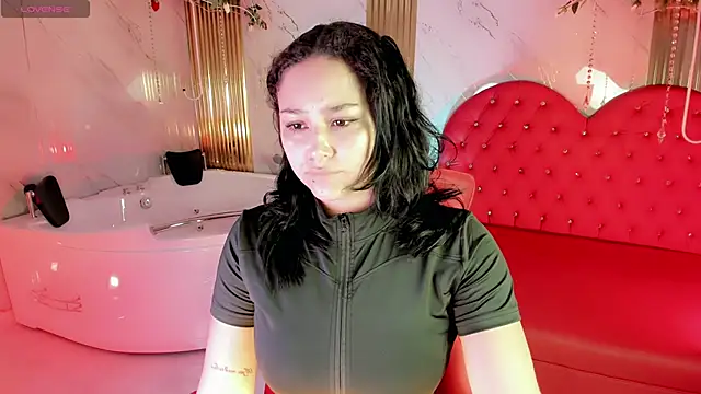 sexyy kitty18 online show from June 9, 7:25 pm