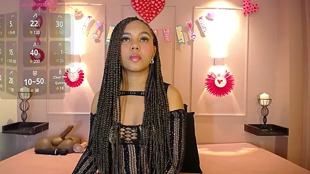 HAYLANISMITH online show from February 18, 12:06 pm