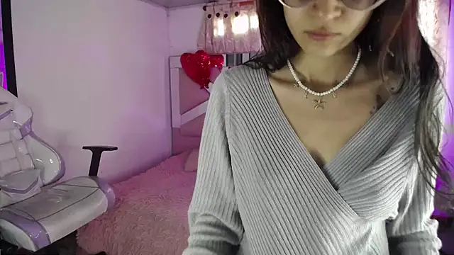 Snapshot of Mia_Fischer chatting on February 16, 11:59 am Mia Fischer online show from February 16, 11:59 am