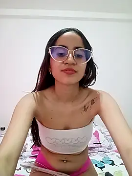 Snapshot of Mia_Fischer chatting on March 4, 10:27 pm Mia Fischer online show from March 4, 10:27 pm