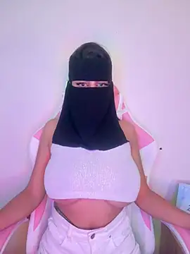 Snapshot of shanelle0 chatting on February 20, 1:57 am shanelle0 online show from February 20, 1:57 am