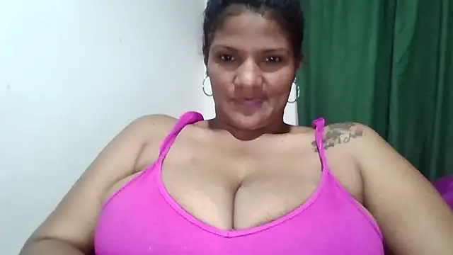 Snapshot of alejandraboobs07 chatting on March 20, 5:12 am alejandraboobs07 online show from March 20, 5:12 am