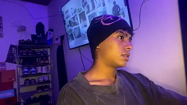  Billowy  online show from December 5, 6:00 am