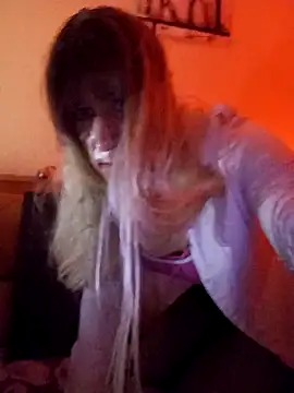 Snapshot of chcipolknouttvyhoptaka chatting on December 15, 2:38 am chcipolknouttvyhoptaka online show from December 15, 2:38 am