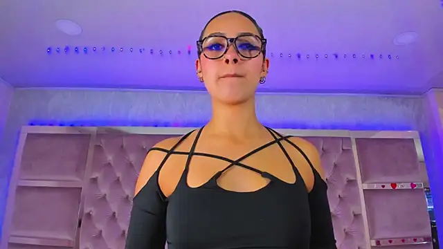 Harii 02 online show from November 4, 8:08 pm