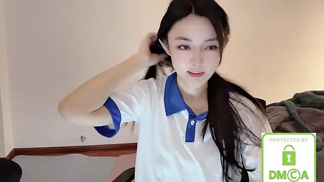 SarahYang online show from September 26, 5:55 am