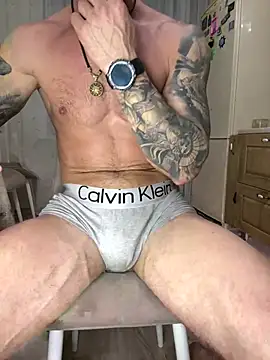 Snapshot of AlexGWoW chatting on February 24, 4:26 pm AlexGWoW online show from February 24, 4:26 pm