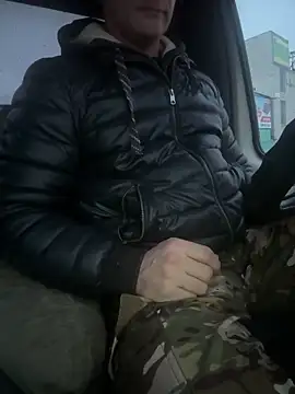 Snapshot of AlexGWoW chatting on December 15, 1:26 pm AlexGWoW online show from December 15, 1:26 pm