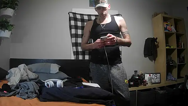 Snapshot of smokee_parT903 chatting on March 4, 3:11 am smokee parT903 online show from March 4, 3:11 am