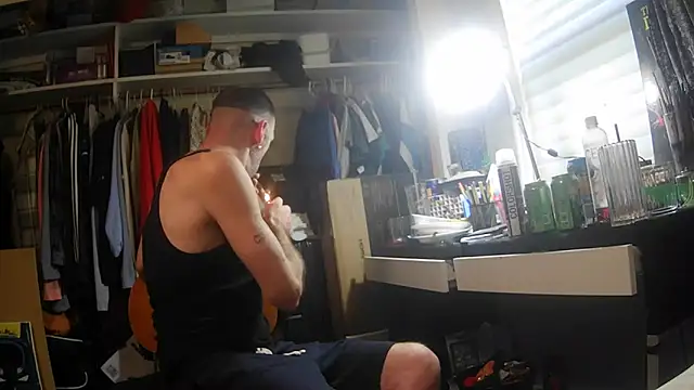 Snapshot of smokee_parT903 chatting on October 7, 8:28 pm smokee parT903 online show from October 7, 8:28 pm