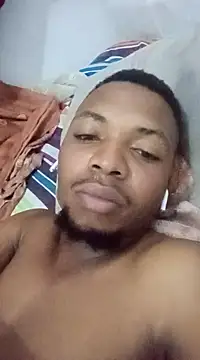 Snapshot of the4thking chatting on December 12, 1:10 am the4thking online show from December 12, 1:10 am