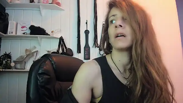 Snapshot of jessiburningheels chatting on September 23, 9:45 am jessiburningheels online show from September 23, 9:45 am