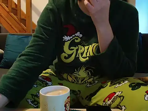 Snapshot of Lauzo21 chatting on November 26, 6:58 am Lauzo21 online show from November 26, 6:58 am