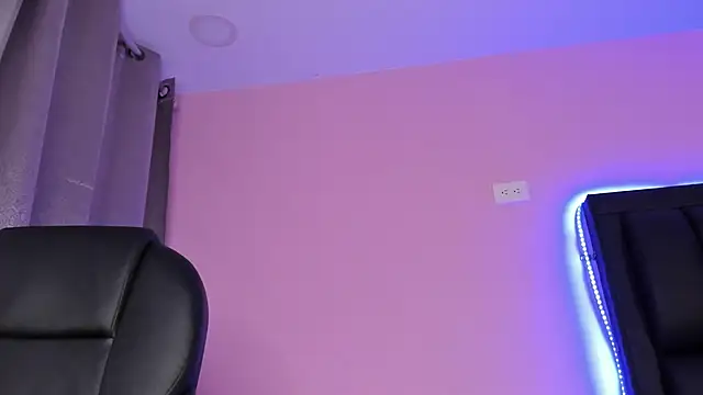 AbbySmiitth  online show from February 20, 3:19 pm