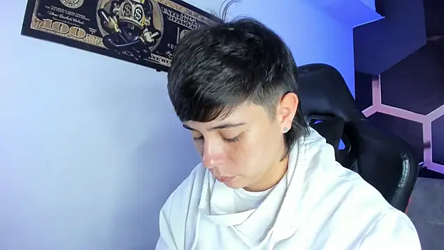 AbbySmiitth  online show from September 16, 7:04 pm