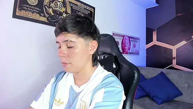 AbbySmiitth  online show from October 10, 7:13 pm