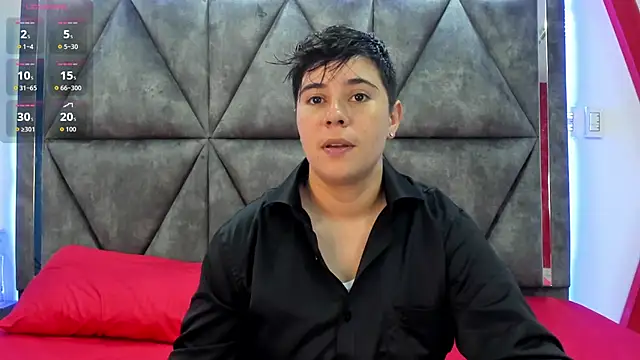 Snapshot of AbbySmiitth_ chatting on February 12, 9:32 pm AbbySmiitth online show from February 12, 9:32 pm