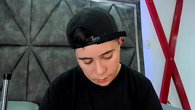 Snapshot of AbbySmiitth_ chatting on March 4, 11:11 pm AbbySmiitth online show from March 4, 11:11 pm