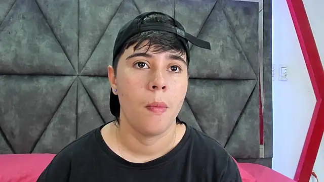 Snapshot of AbbySmiitth_ chatting on March 20, 10:25 pm AbbySmiitth online show from March 20, 10:25 pm