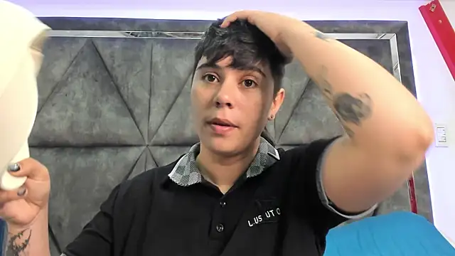 Snapshot of AbbySmiitth_ chatting on March 23, 10:14 pm AbbySmiitth online show from March 23, 10:14 pm