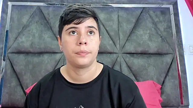 Snapshot of AbbySmiitth_ chatting on March 25, 10:05 pm AbbySmiitth online show from March 25, 10:05 pm