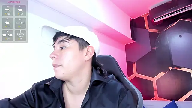 Snapshot of AbbySmiitth_ chatting on March 27, 10:20 pm AbbySmiitth online show from March 27, 10:20 pm