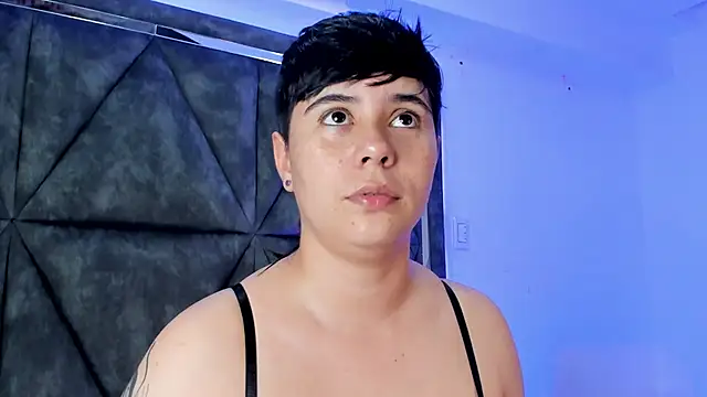AbbySmiitth  online show from April 29, 10:05 pm