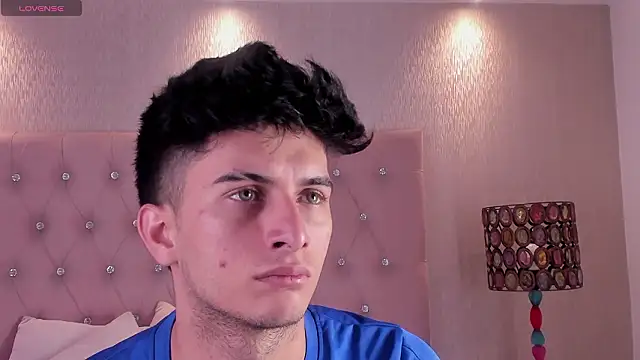 MrWilliseo online show from March 26, 8:03 pm